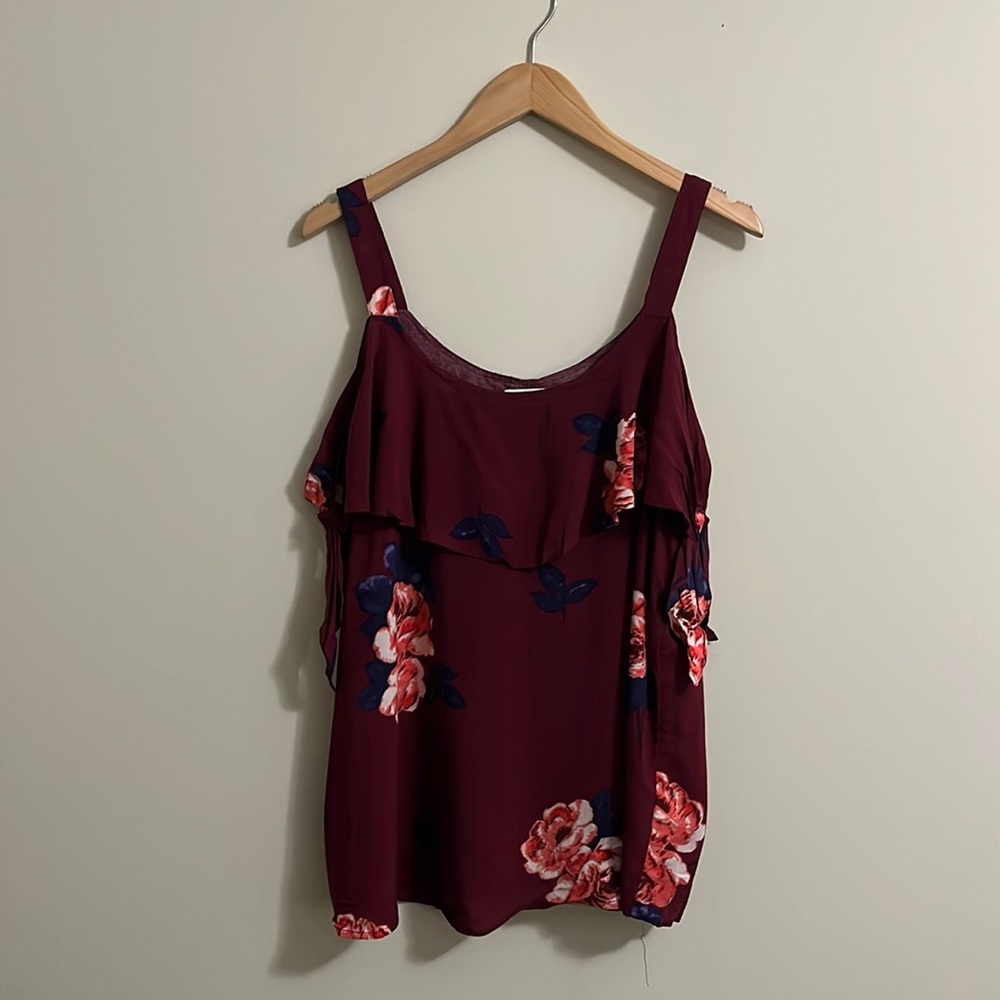 Maurice’s Cold Shoulder Floral Top, Size Medium
